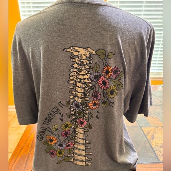 Grow through it 2 sided shirt - Picture 1 of 8